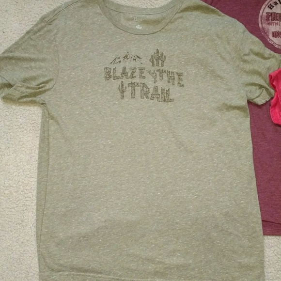 3 Men's Bass & Co T-shirts - Picture 5 of 6